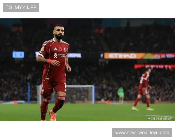 利物浦前场连续冲击，萨拉赫吸引大面积围堵——从场上到场下的全新体验