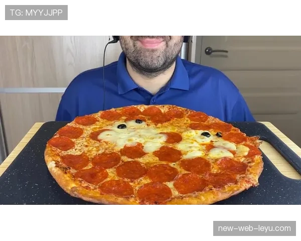 🍕 离谱!某队球员因为在赛前偷吃了一块巧克力,竟然被主教练禁赛? 🍕 离谱!某队球员因为在赛前偷吃了一块巧克力,竟然被主教练禁赛?